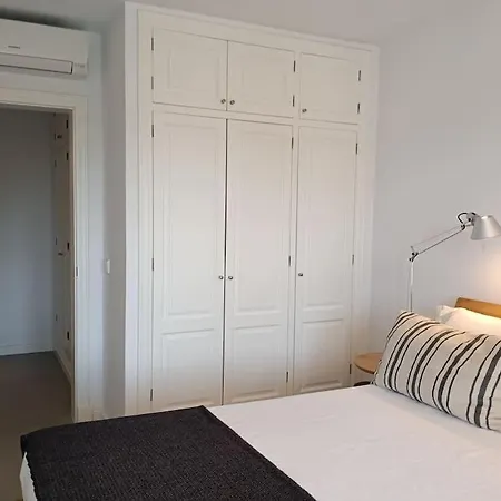 Bini Moxonia De Lujo Con Vistas Al Mar, Piscina, Barbacoa Espectacular Jardin וילה